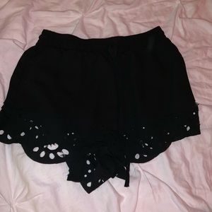 Brandy Melville flowy shorts